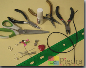 pulseras con dije materiales